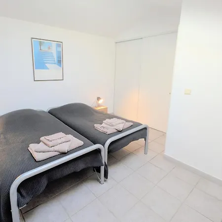 Ref Milton By Palmes D Or * 戛纳