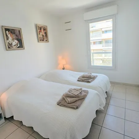 Ref Milton By Palmes D Or *